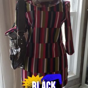 💰 Women's size small mult-colored geometric dress.